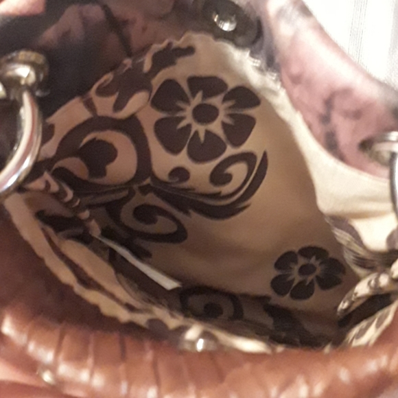 Cute purse w. studs & rhinestones - Picture 4 of 6